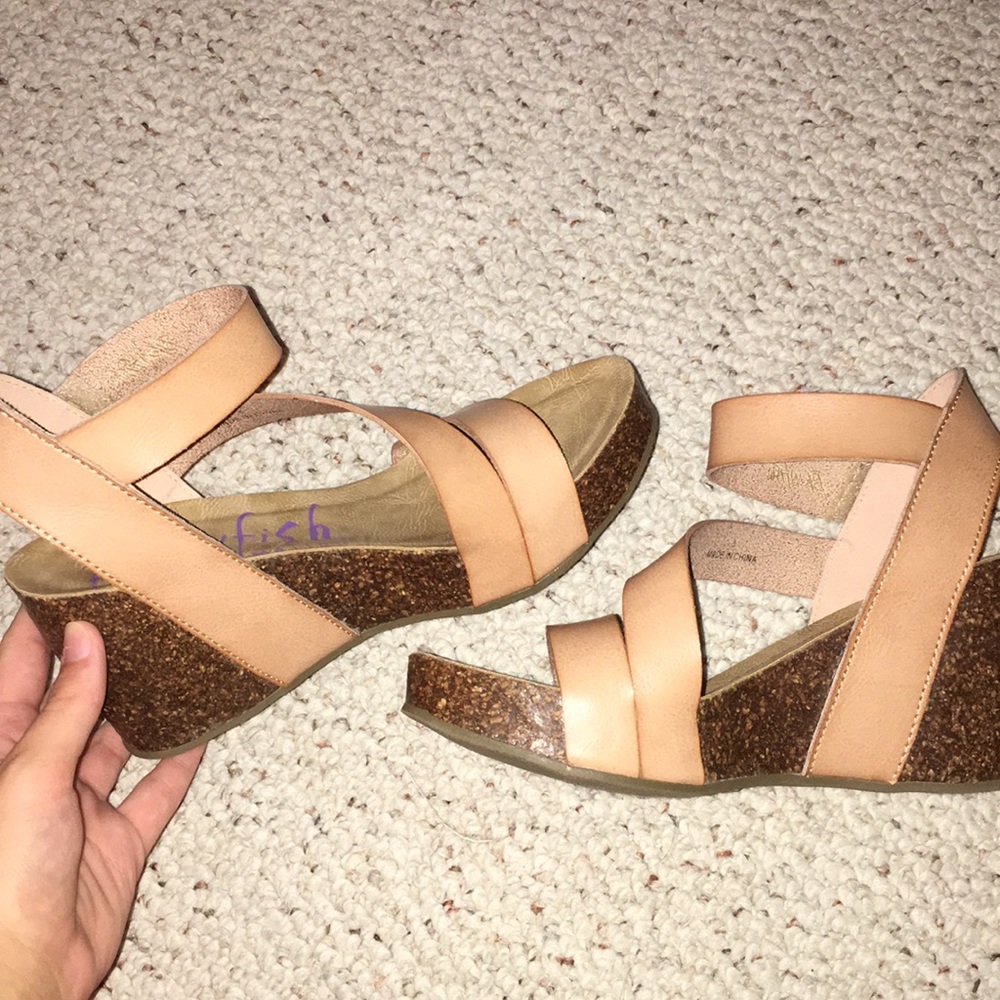 Tan wedges